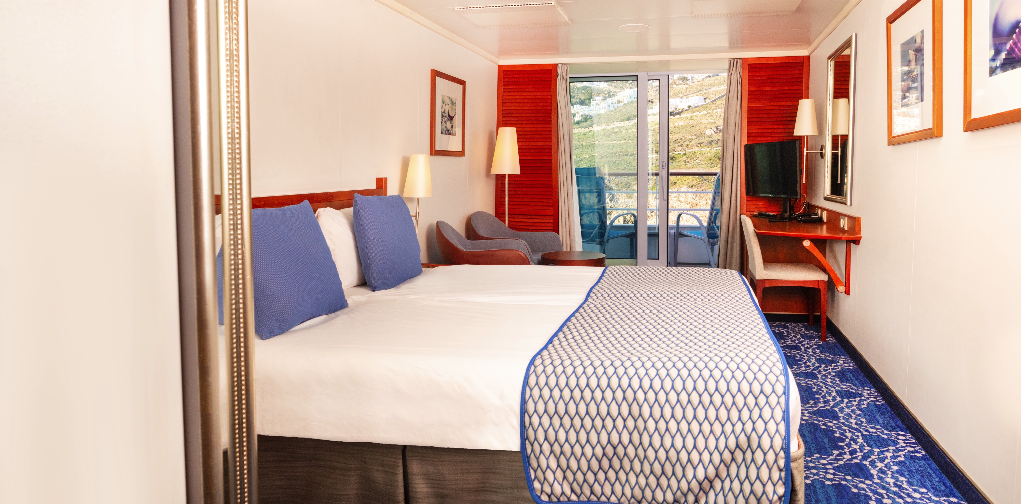 Balcony Cosmos Cabin